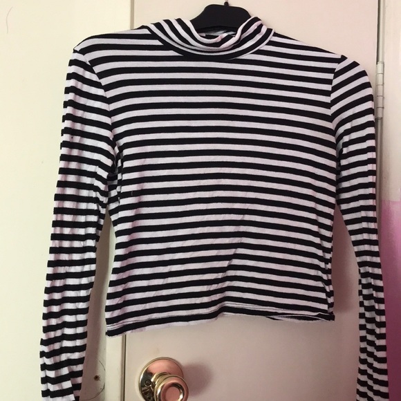 Urban Outfitters Tops - Urban Outfitters Cropped Striped Turtleneck - xs